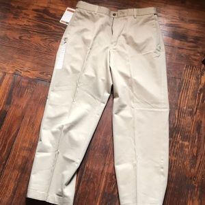 New with tags! No iron Men’s Haggar  slacks